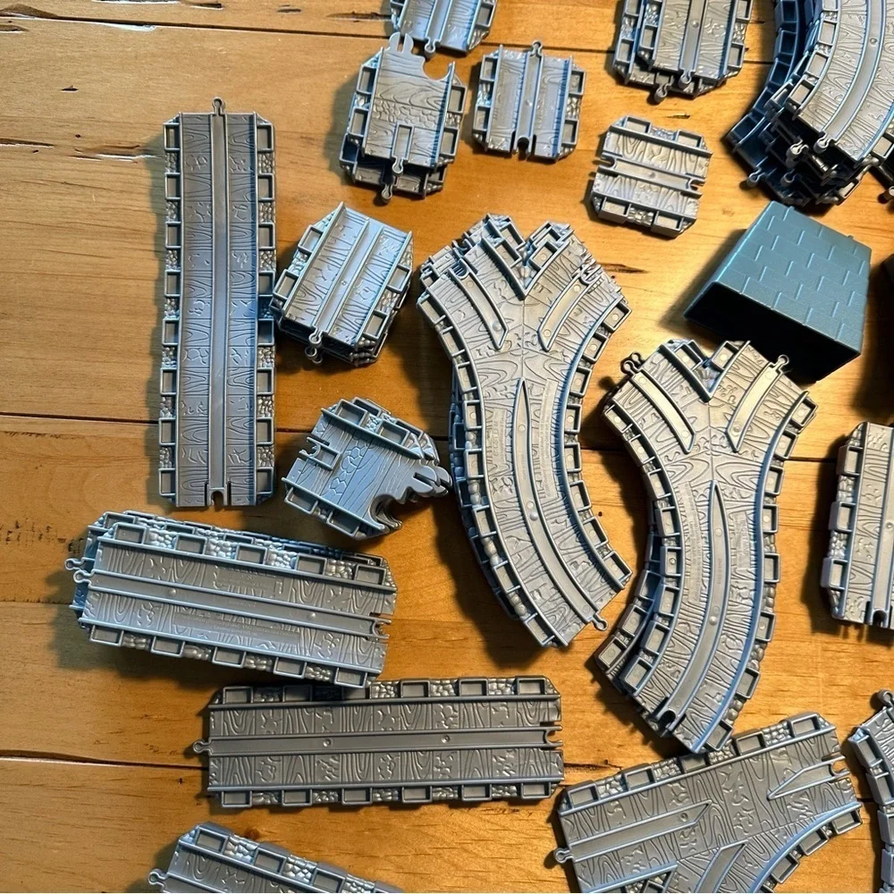 Thomas & Friends Take Along Tracks Lot